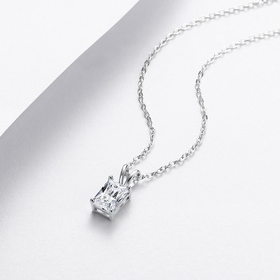 S925 Silver Raden Cut Moissanite Necklace