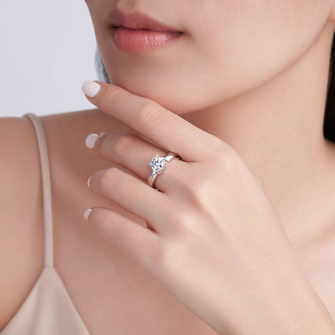 S925 Silver 3.1g 6mm D VVS1 Moissanite Solitaire Ring, GRA Certified US 5-8