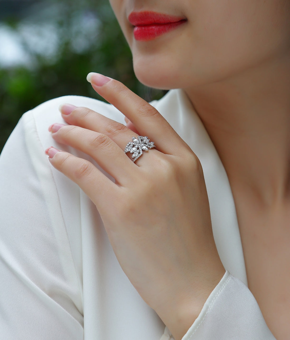 S925 Silver 3.8g Platinum Plated Moissanite Ring, 14.3mm Floral Cluster, D VVS1 GRA