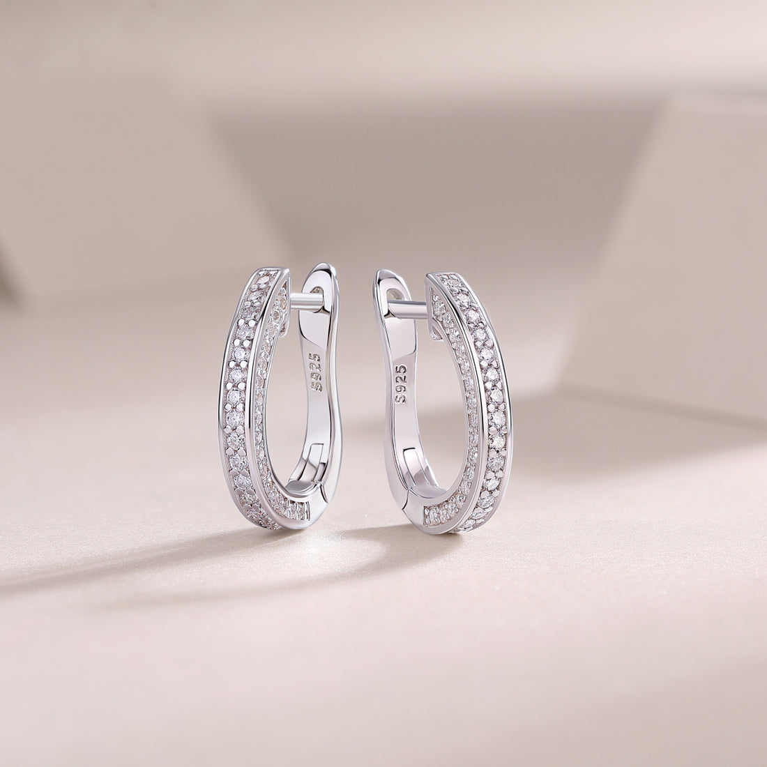 Highlight S925 Moissanite Sterling Silver Platinum-plated Earrings