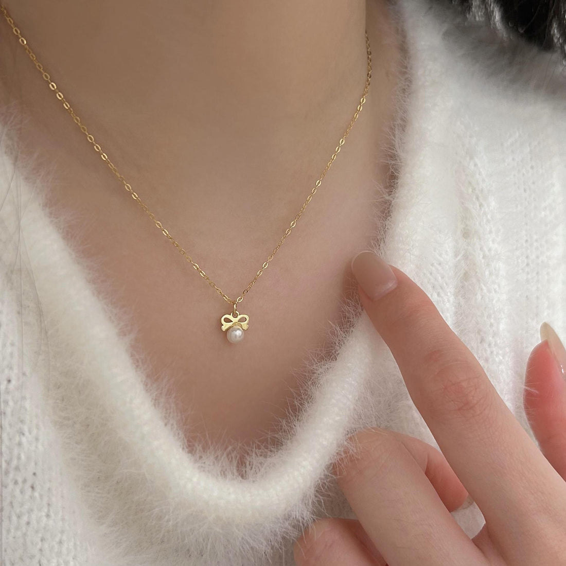 Petite Bow & Pearl-Accent Necklace in Gold-Tone Silver