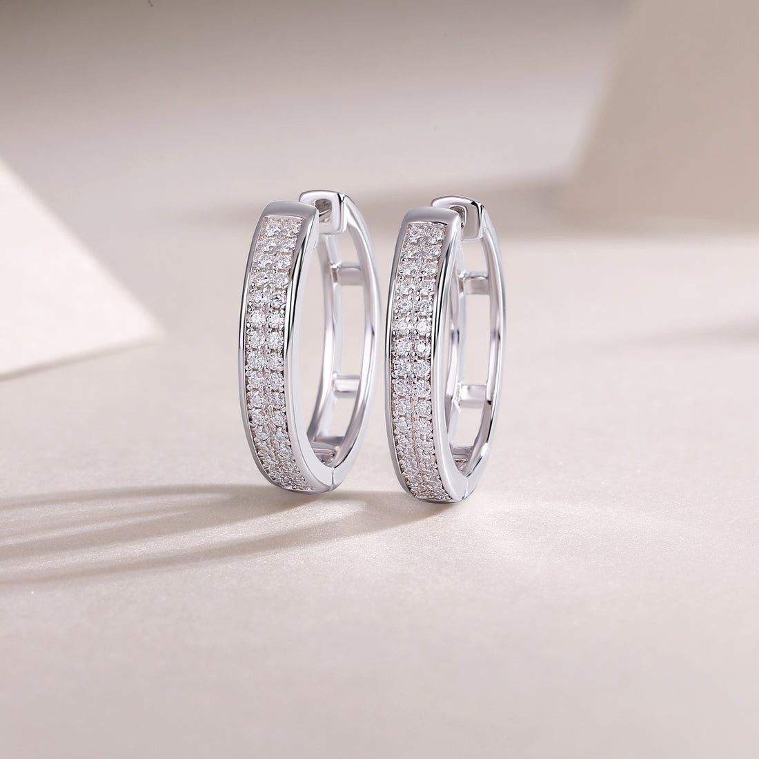 Firefly Light Moissanite S925 Sterling Silver Platinum-plated Stud Earrings