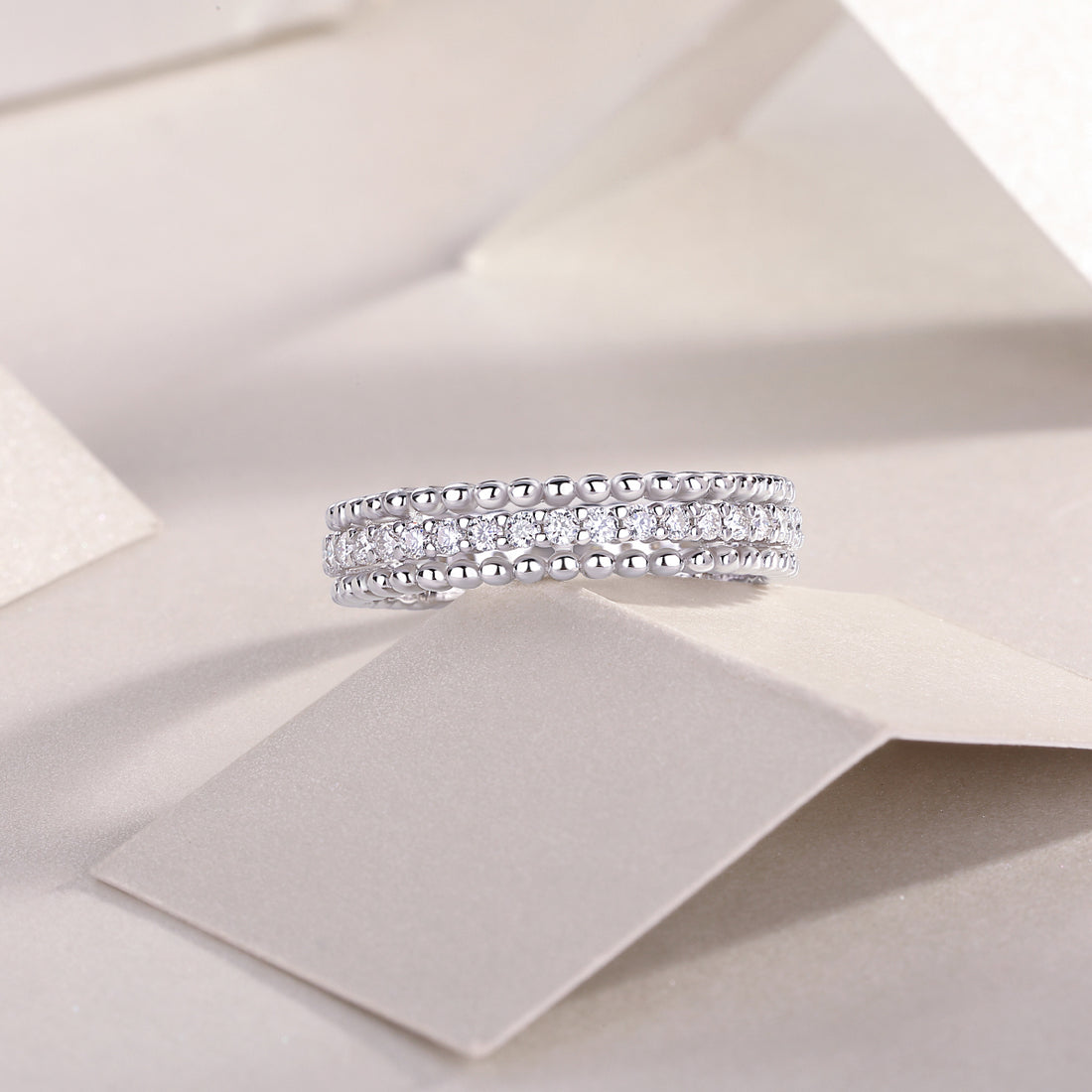 S925 Silver 2.4g Platinum Plated Moissanite Ring, 4.3mm Beaded & Pave Band, D VVS1 GRA