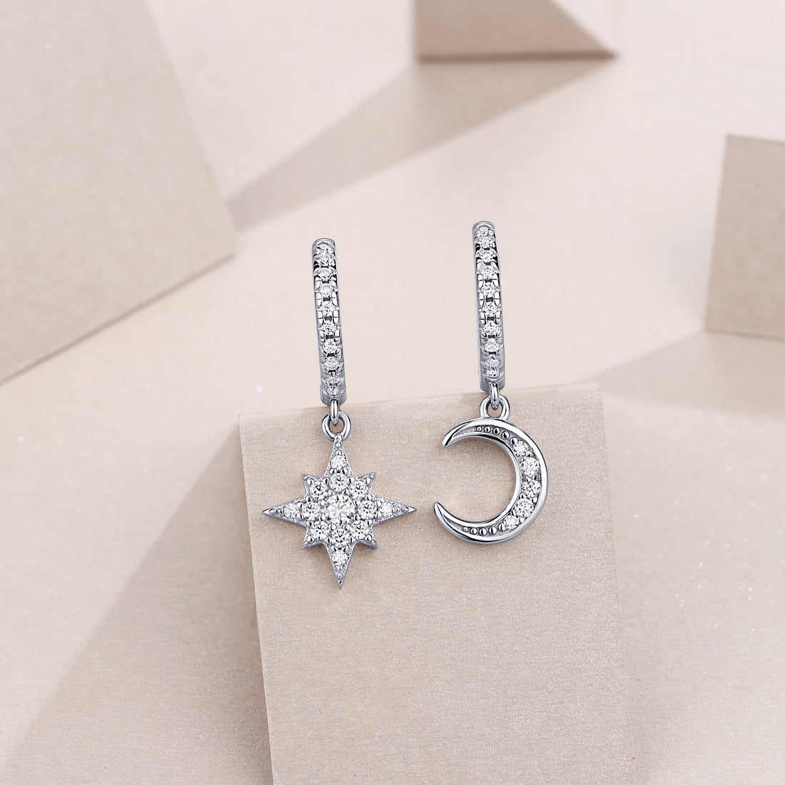 Star And Moon Interdependent Fashionable Earrings