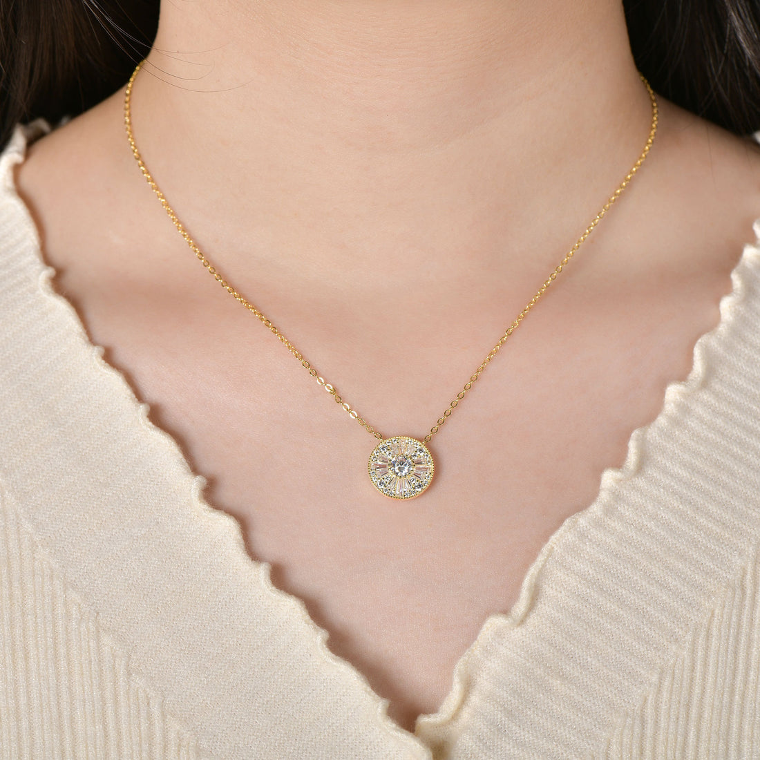 Geometric Round Moissanite Versatile Light-Luxury Necklace