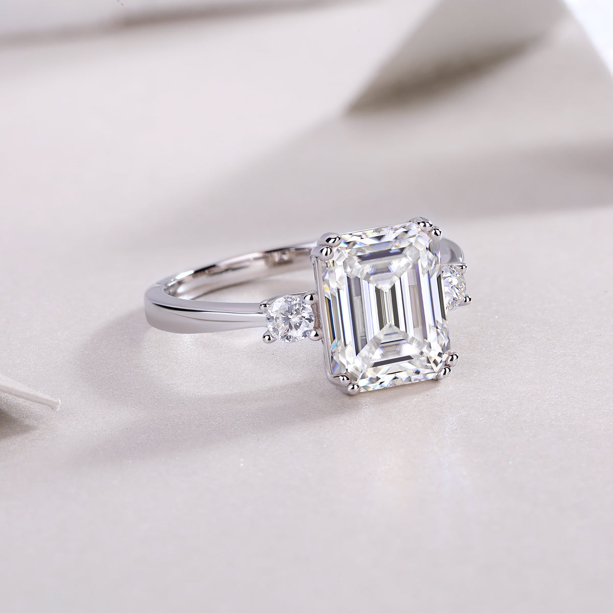 Baguette Diamond Ring Wedding Ring Luxury Moissanite - view 6
