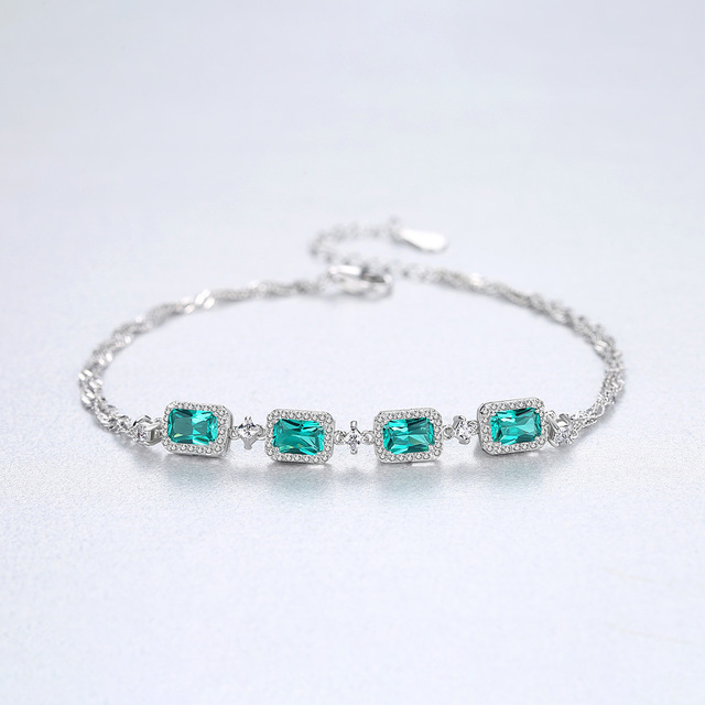 emerald bracelet 1