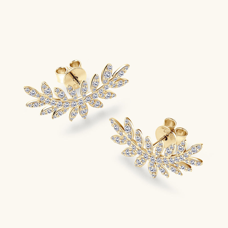 Exquisite Silver Needle Moissanite Stud Earrings