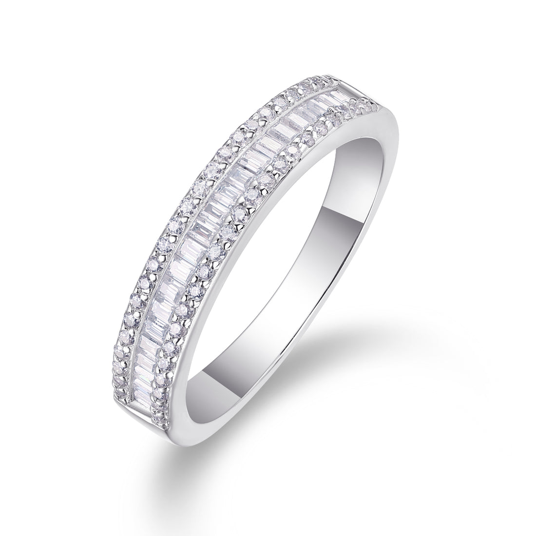 S925 Silver 2.8g Platinum Plated Moissanite Ring, 4.5mm Baguette & Round Pave Band