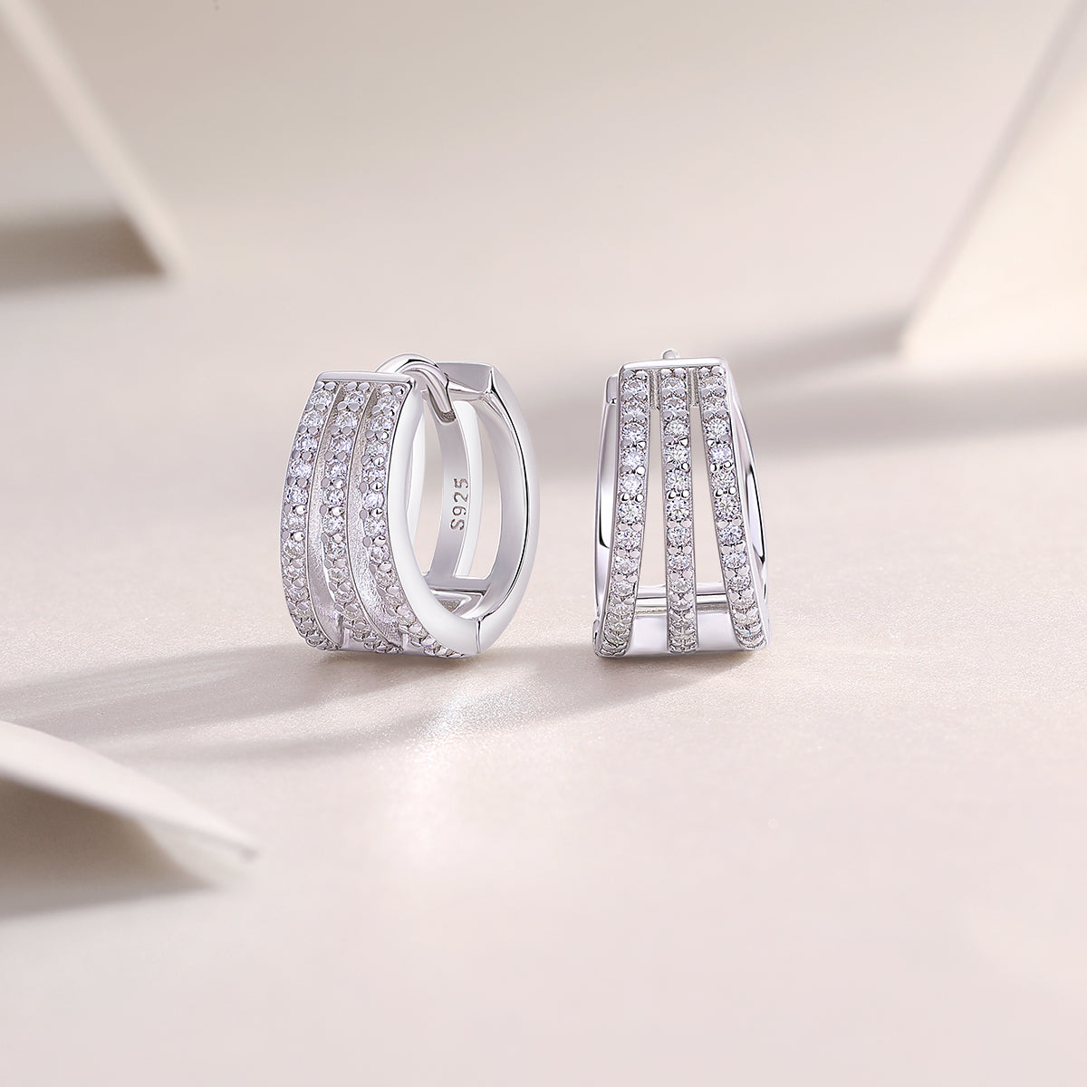 Human March Luxury Fashion Diamond Earrings Stud - view 4