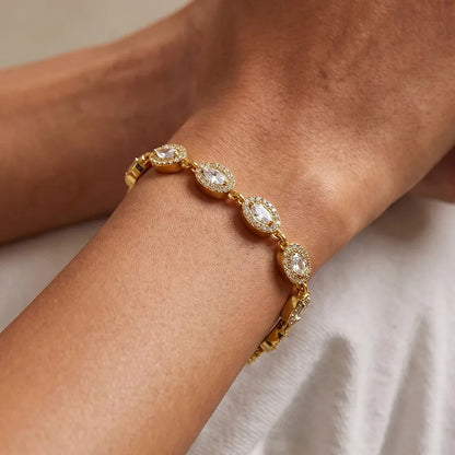 Luminous Link Bracelet — product view 3