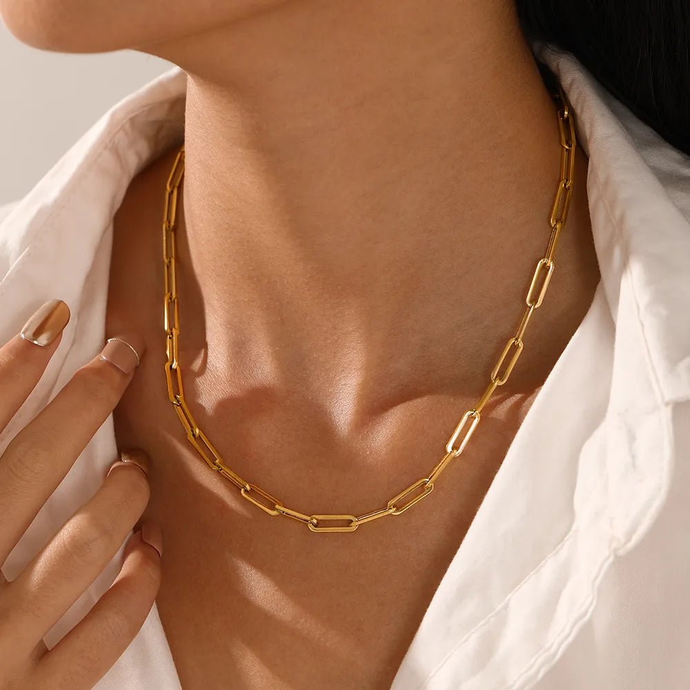 Gallery Link Necklace — product view 1