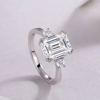 Baguette Diamond Ring Wedding Ring Luxury Moissanite