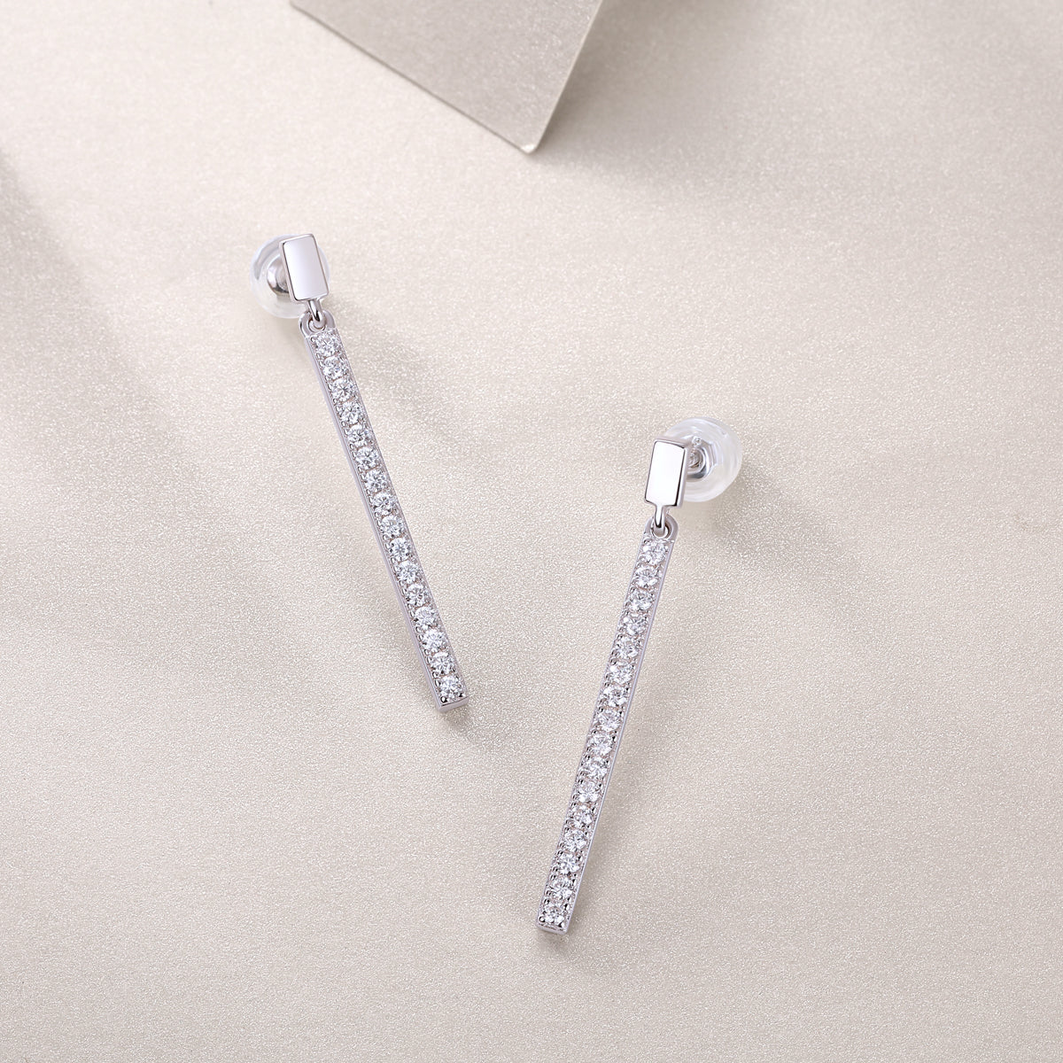 Jumping Diamond Set Moissanite Silver Earrings Luxury - view 4