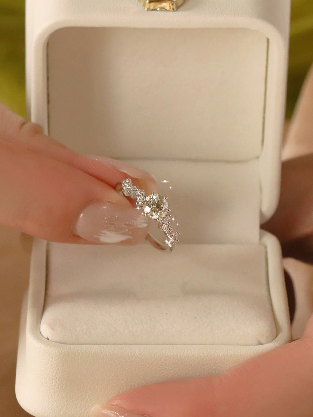 Adjustable One-Carat Moissanite Ring in S925 Silver - product view 4