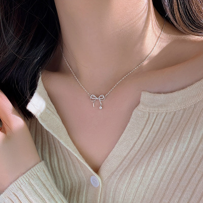 Fine Bow Pendant Necklace in S925 Silver - view 4